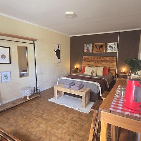 Hostel Del Lago, Habitaciones Privadas Y Cabanas El Chalten Esterno foto