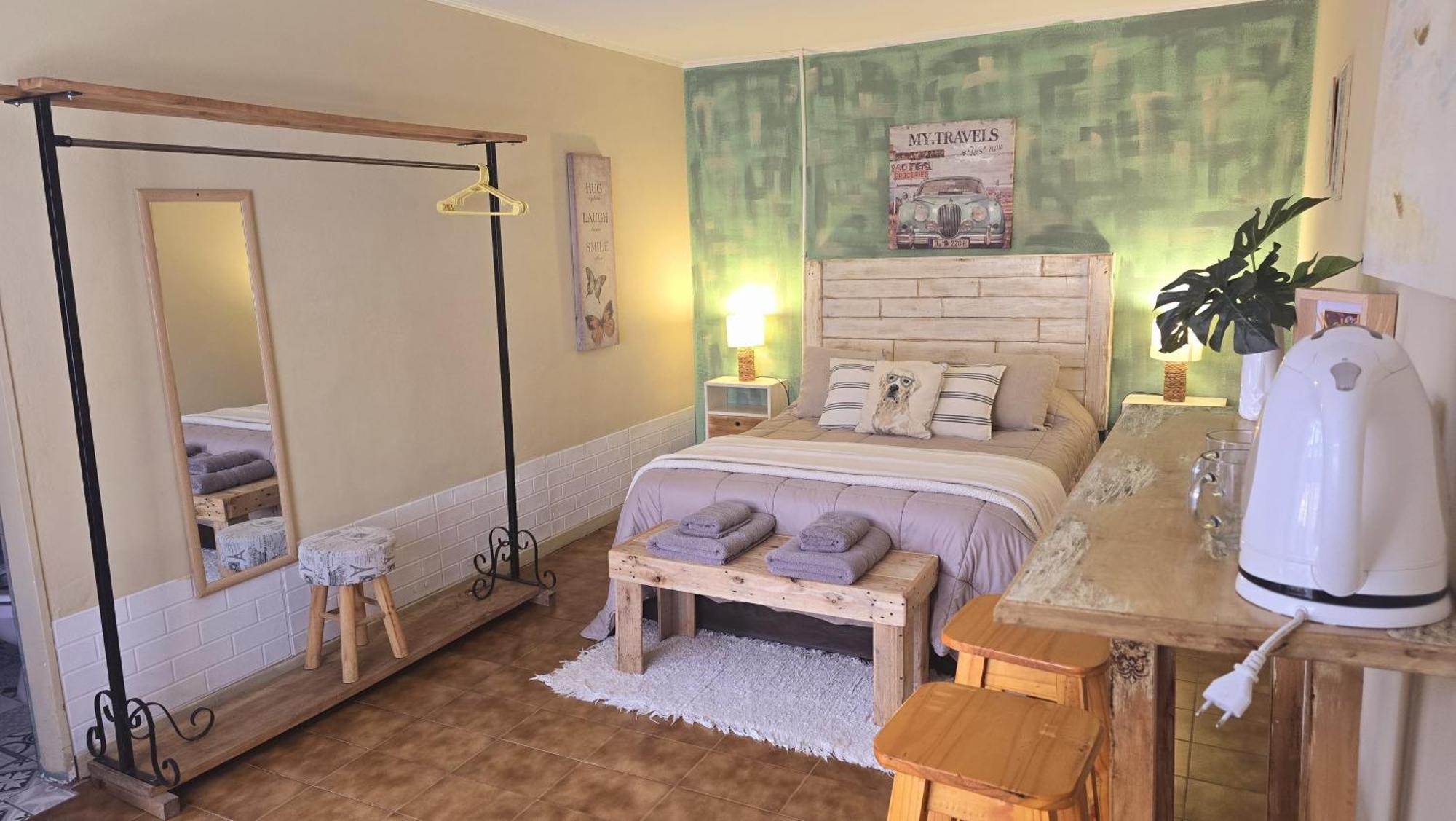 Hostel Del Lago, Habitaciones Privadas Y Cabanas El Chalten Esterno foto