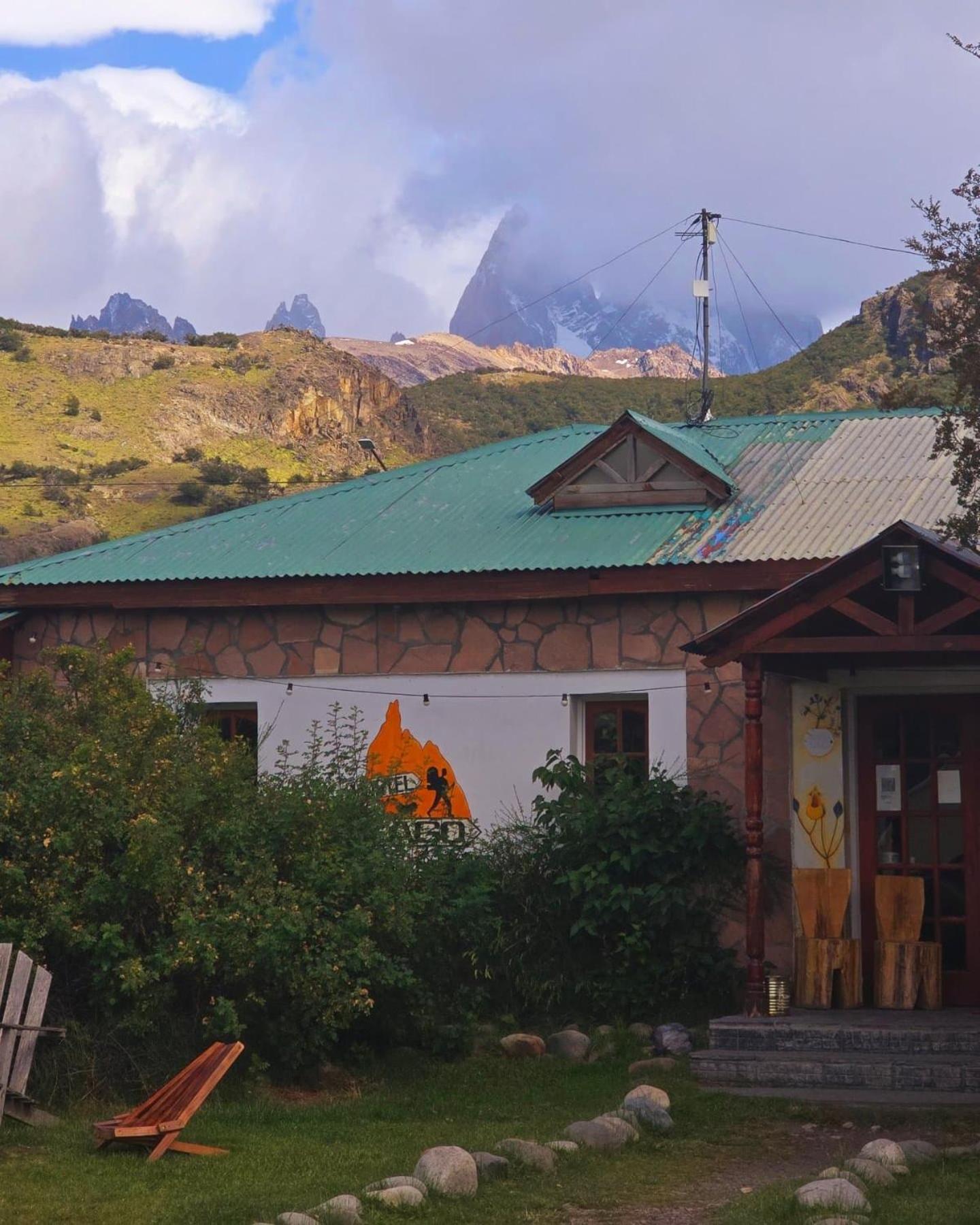 Hostel Del Lago, Habitaciones Privadas Y Cabanas El Chalten Esterno foto