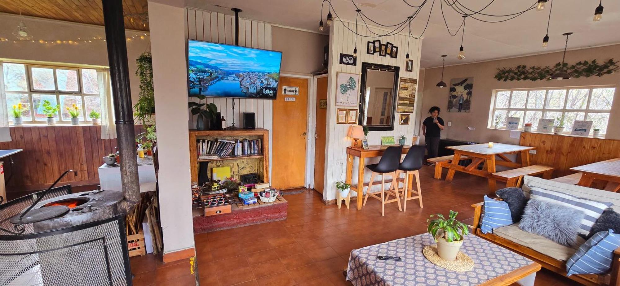 Hostel Del Lago, Habitaciones Privadas Y Cabanas El Chalten Esterno foto