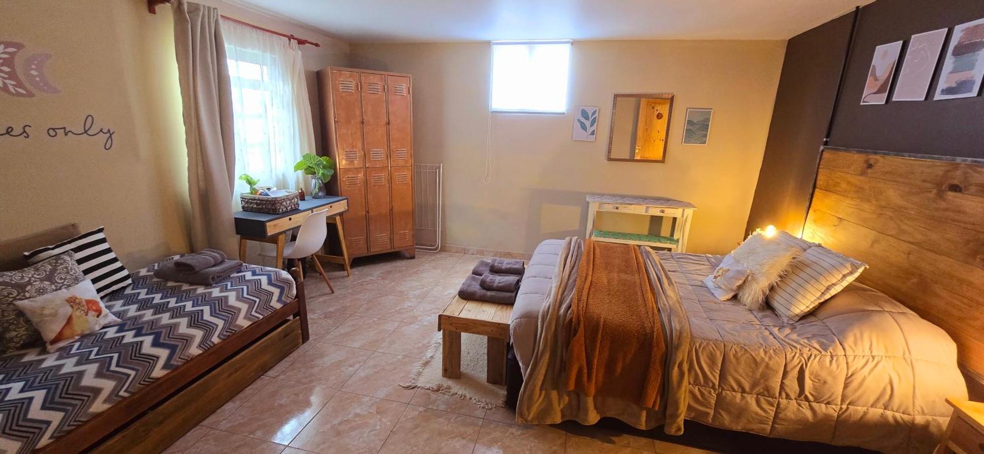 Hostel Del Lago, Habitaciones Privadas Y Cabanas El Chalten Esterno foto